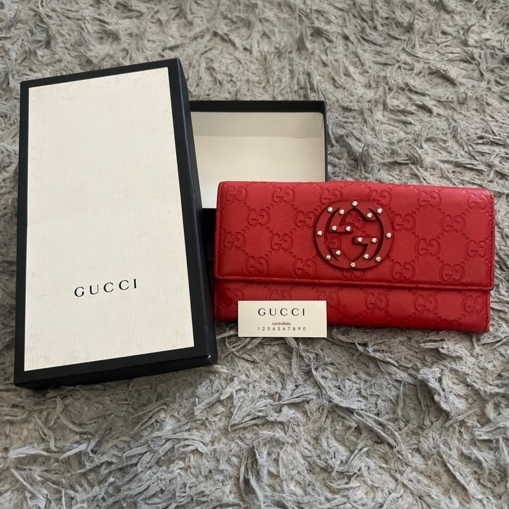 Gucci wallet,no low ballers